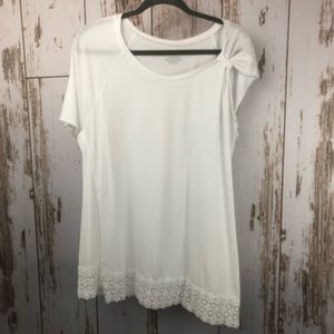 Lane Bryant Shirt, Size 14/16. In excellent condition!